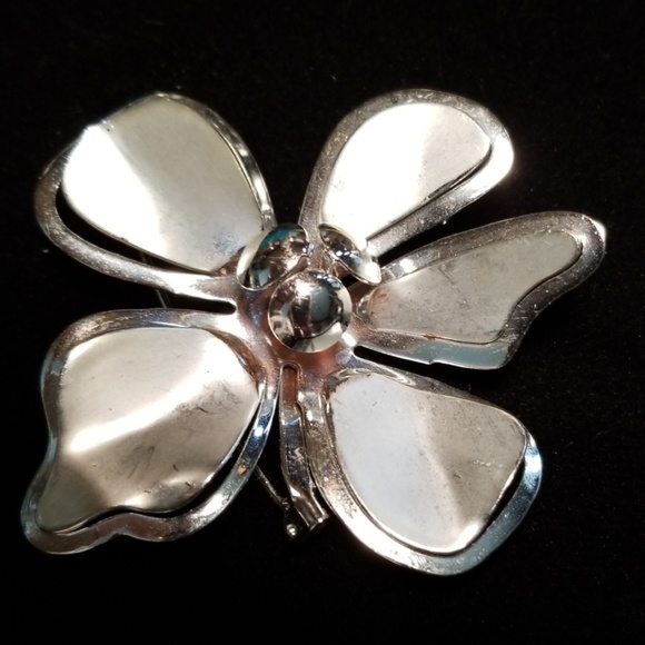 Vintage Mid Century Large Silver Tone Metal Flower Brooch Pin - Picture 4 of 12